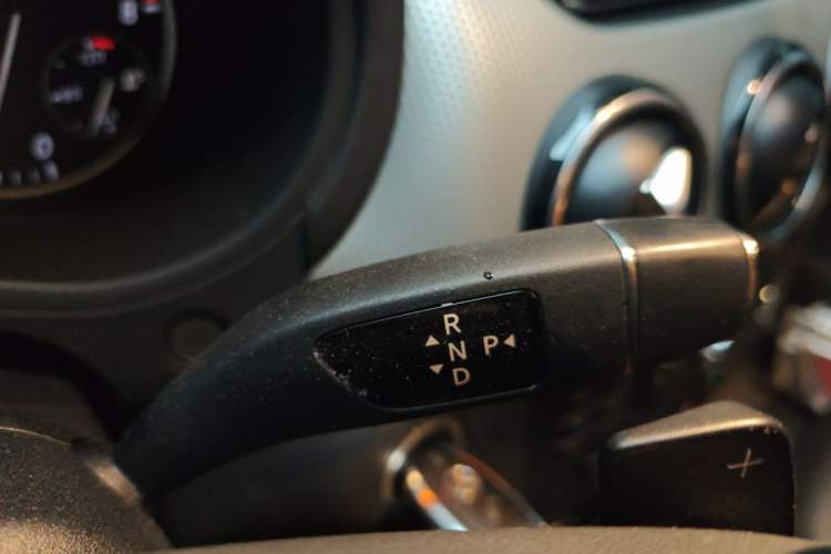 Used Mercedes-Benz B-Class 2012 B 200 Gear Lever