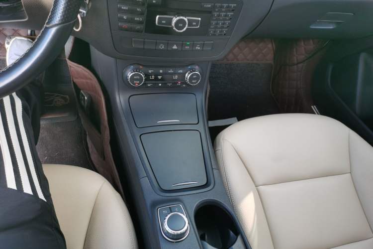 Used Mercedes-Benz B-Class 2012 B 200 Gear Lever