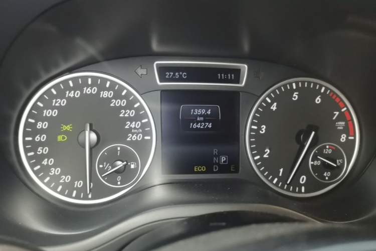 Used Mercedes-Benz B-Class 2012 B 200 Instrument Cluster