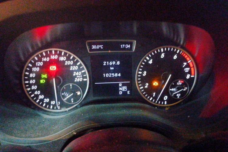 Used Mercedes-Benz B-Class 2012 B 180 Instrument Cluster