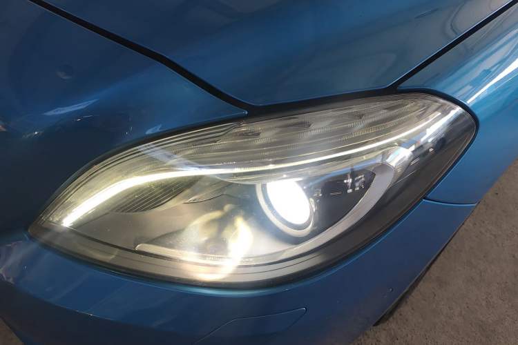 Used Mercedes-Benz B-Class 2012 B 200 Left Front Headlight