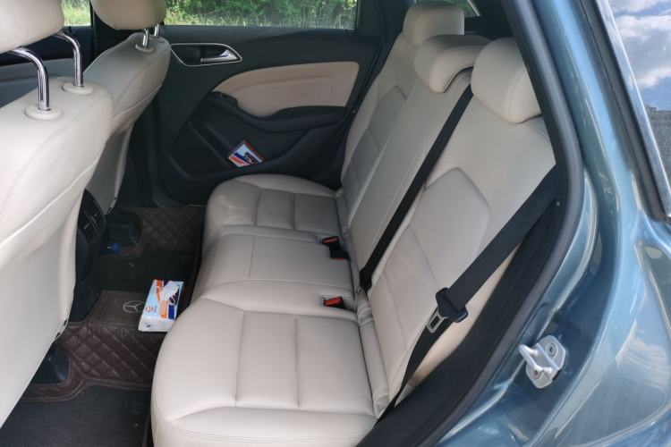 Used Mercedes-Benz B-Class 2012 B 200 Left Rear Seat