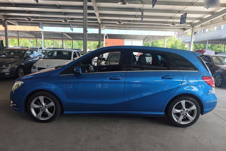 Used Mercedes-Benz B-Class 2012 B 200 Left Side