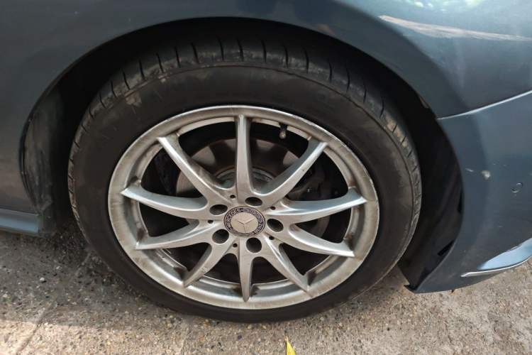 Used Mercedes-Benz B-Class 2012 B 180 Right Front Wheel Hub