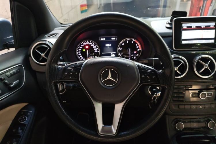 Used Mercedes-Benz B-Class 2012 B 180 Steering Wheel