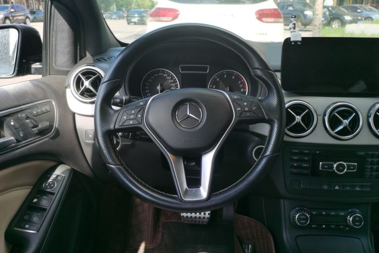 Used Mercedes-Benz B-Class 2012 B 200 Steering Wheel