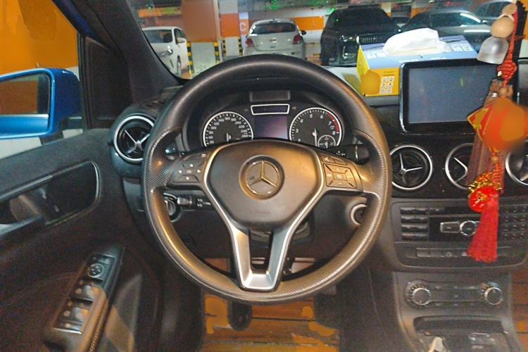 Used Mercedes-Benz B-Class 2012 B 180 Steering Wheel