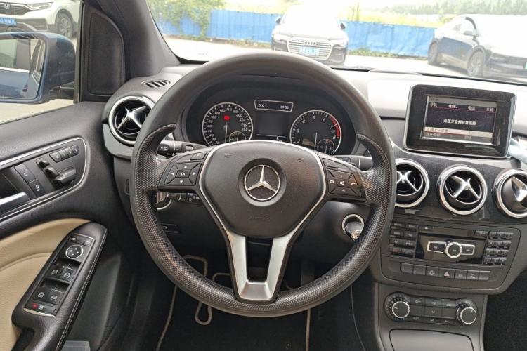 Used Mercedes-Benz B-Class 2012 B 180 Steering Wheel