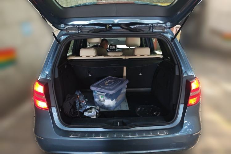 Used Mercedes-Benz B-Class 2012 B 180 Trunk