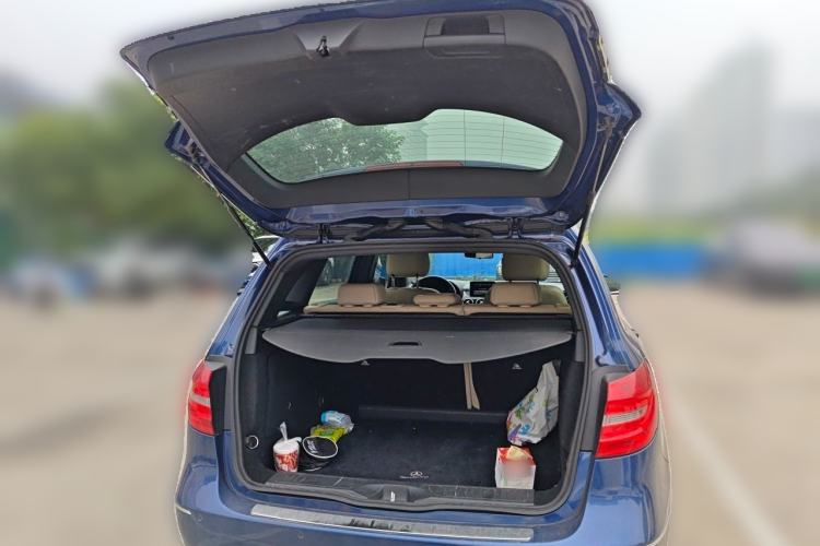 Used Mercedes-Benz B-Class 2012 B 180 Trunk