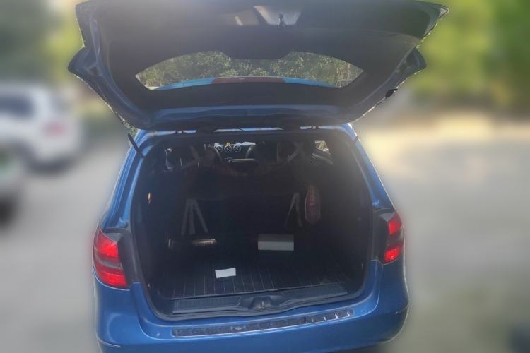Used Mercedes-Benz B-Class 2012 B 180 Trunk