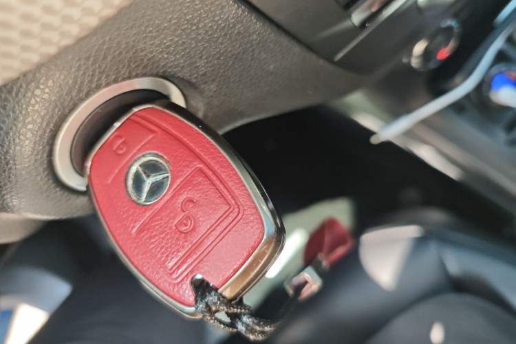 Used Mercedes-Benz B-Class 2012 B 200 Vehicle Key