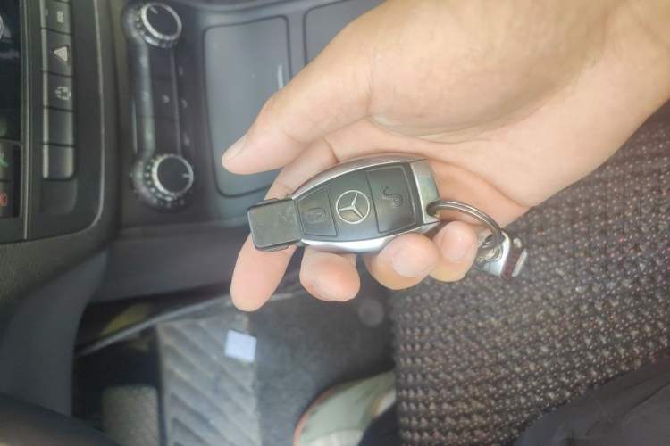 Used Mercedes-Benz B-Class 2012 B 180 Vehicle Key