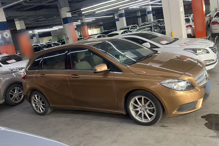 Used Mercedes-Benz B-Class 2012 B 180 Exterior 2