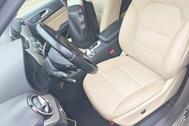 Used Mercedes-Benz B-Class 2012 B 200 Left Front Seat