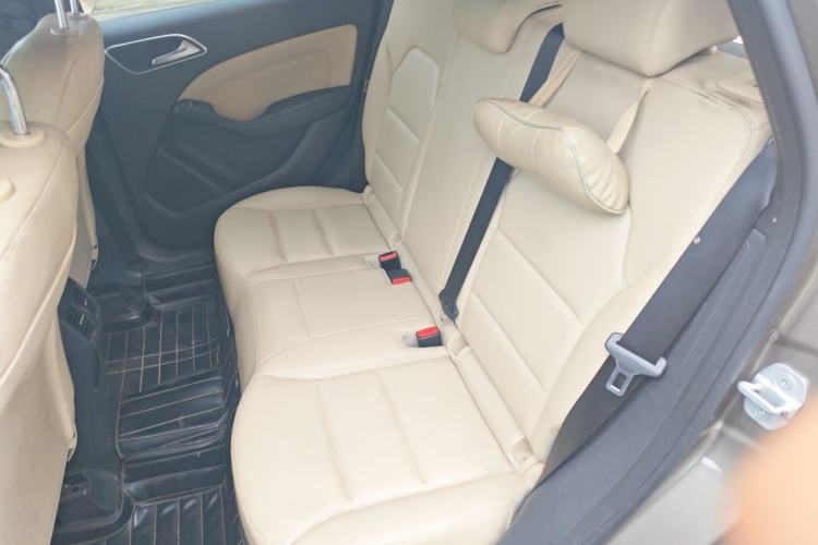 Used Mercedes-Benz B-Class 2012 B 200 Left Rear Seat