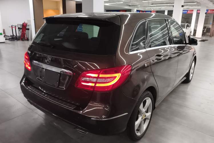 Used Mercedes-Benz B-Class 2012 B 200 Rear Right 45 Deg