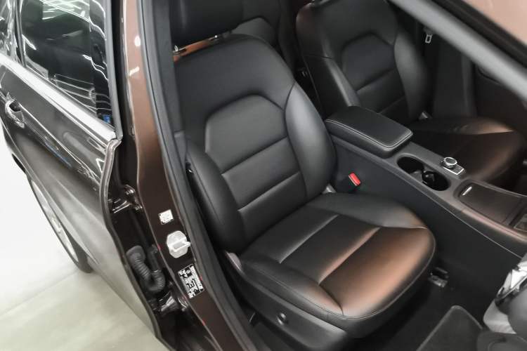 Used Mercedes-Benz B-Class 2012 B 200 Right Front Seat