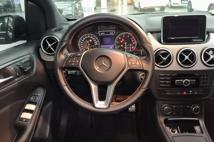 Used Mercedes-Benz B-Class 2012 B 200 Steering Wheel