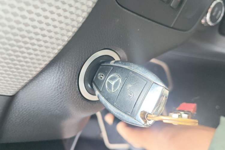 Used Mercedes-Benz B-Class 2012 B 200 Vehicle Key