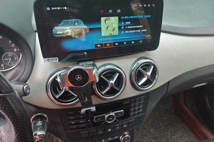 Used Mercedes-Benz B-Class 2012 B 200 Audio And AC Panel