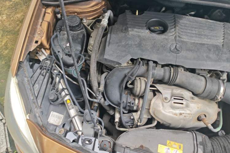 Used Mercedes-Benz B-Class 2012 B 200 Engine Bay Right