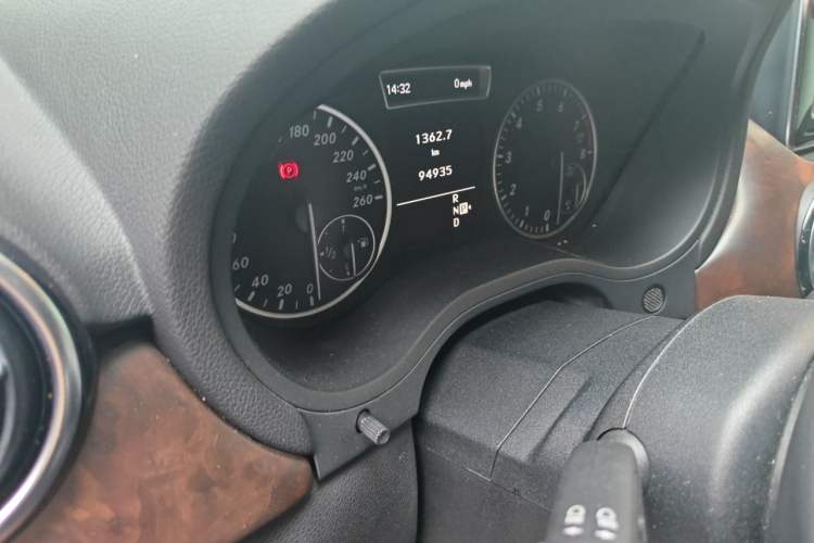 Used Mercedes-Benz B-Class 2012 B 200 Instrument Cluster