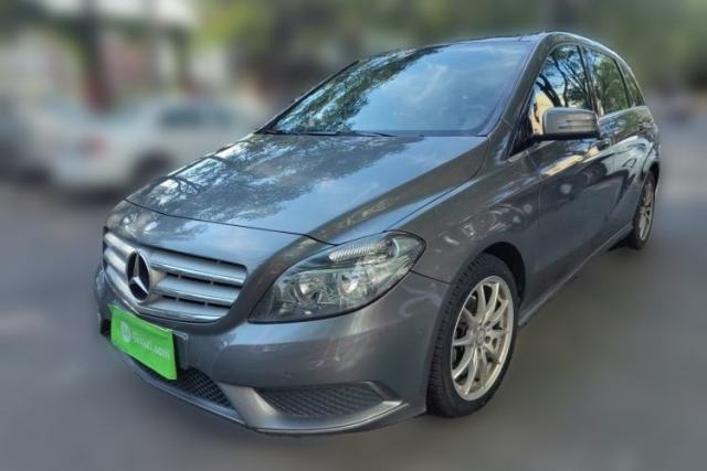 Ojetý Mercedes-Benz B-Class 2012 B 180