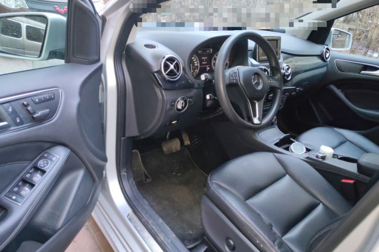 Used Mercedes-Benz B-Class 2012 B 180 Driver Seat