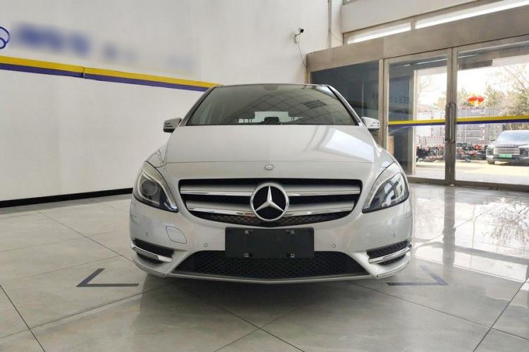 Used Mercedes-Benz B-Class 2012 B 200 Exterior 1