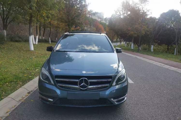 Used Mercedes-Benz B-Class 2012 B 200 Exterior 1