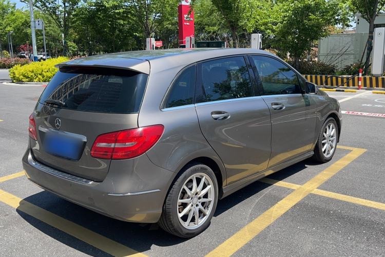 Used Mercedes-Benz B-Class 2012 B 180 Exterior 3