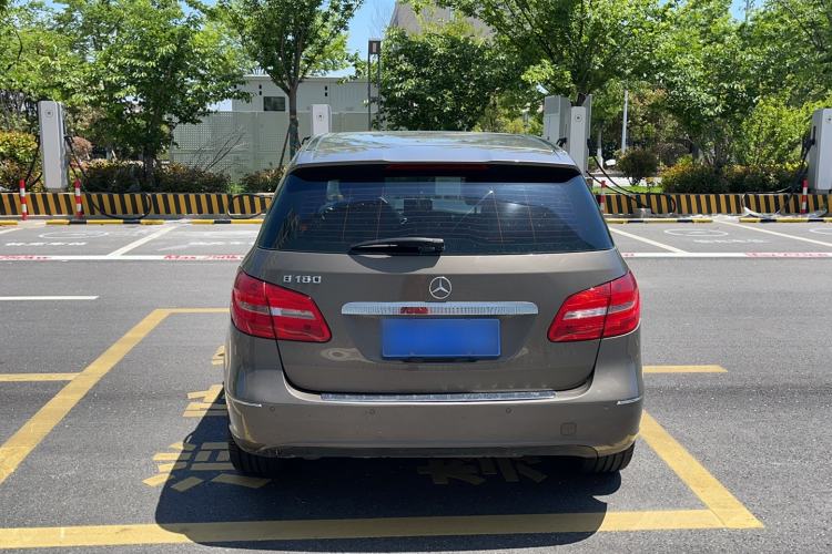 Used Mercedes-Benz B-Class 2012 B 180 Exterior 5