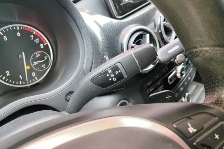 Used Mercedes-Benz B-Class 2012 B 180 Gear Lever