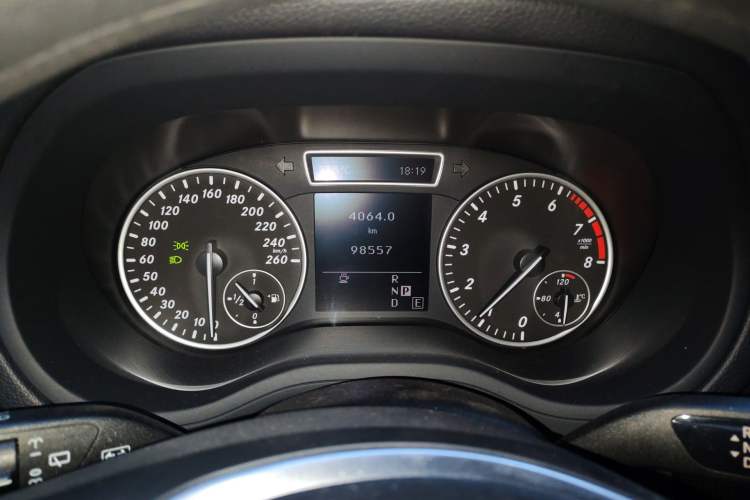 Used Mercedes-Benz B-Class 2012 B 180 Instrument Cluster