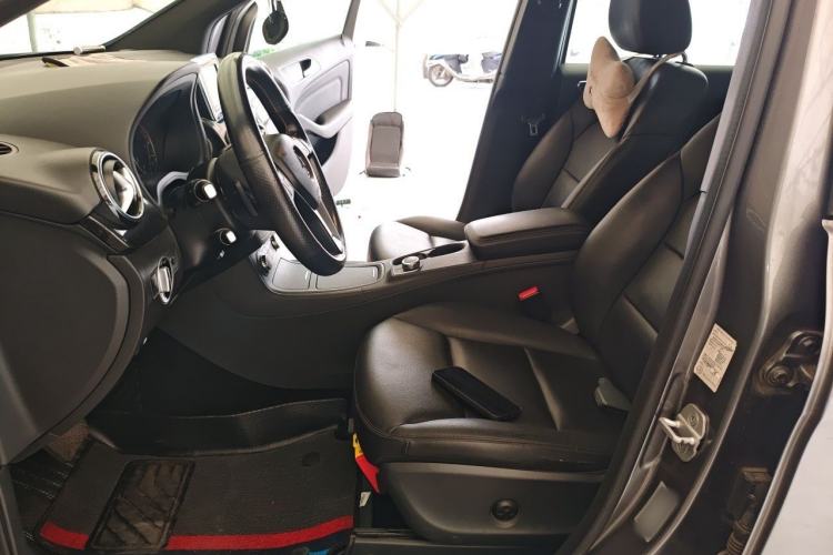 Used Mercedes-Benz B-Class 2012 B 180 Left Front Seat