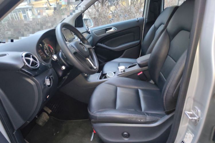 Used Mercedes-Benz B-Class 2012 B 180 Left Front Seat