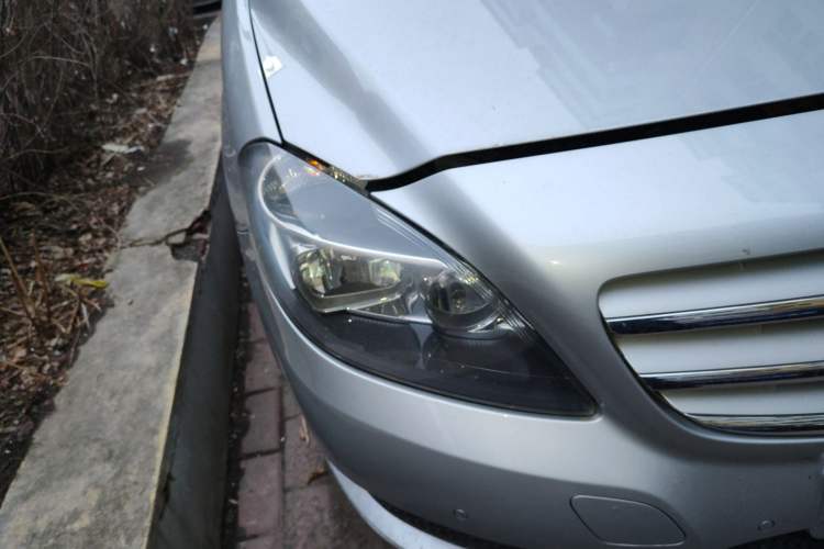 Used Mercedes-Benz B-Class 2012 B 180 Right Front Headlight