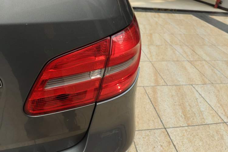 Used Mercedes-Benz B-Class 2012 B 180 Right Rear Taillight