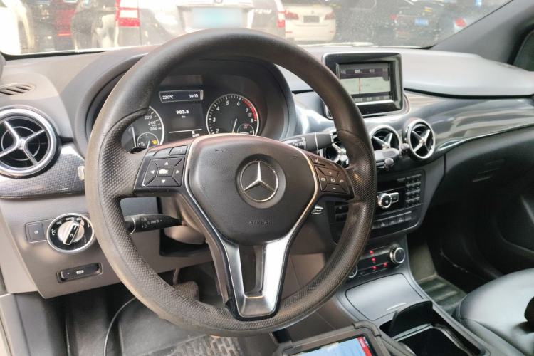 Used Mercedes-Benz B-Class 2012 B 180 Steering Wheel