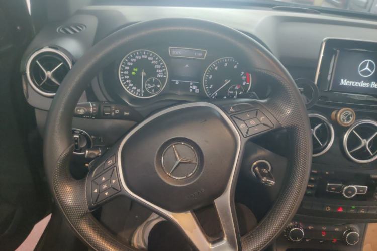 Used Mercedes-Benz B-Class 2012 B 180 Steering Wheel