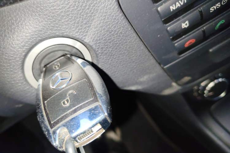 Used Mercedes-Benz B-Class 2012 B 180 Vehicle Key