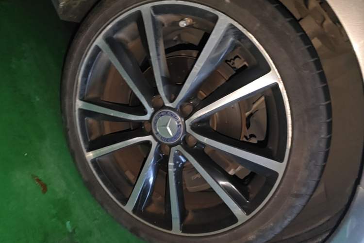 Used Mercedes-Benz B-Class 2012 B 200 Right Front Wheel Hub
