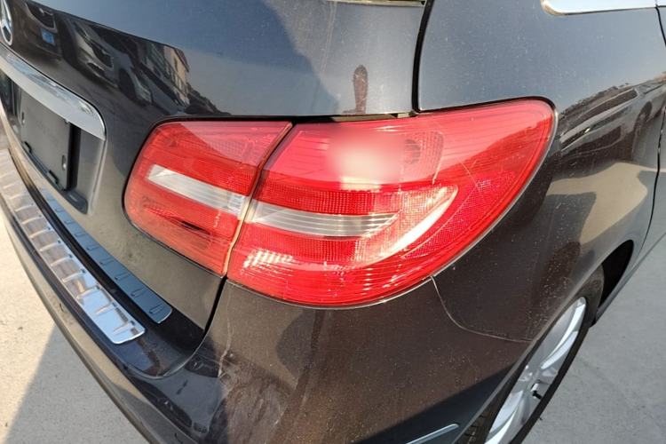 Used Mercedes-Benz B-Class 2012 B 180 Exterior 3