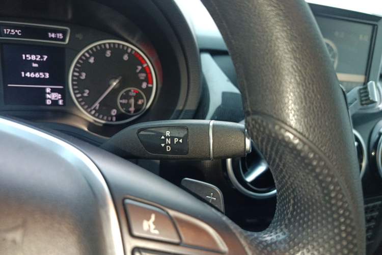 Used Mercedes-Benz B-Class 2012 B 180 Gear Lever
