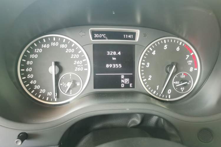 Used Mercedes-Benz B-Class 2012 B 180 Instrument Cluster