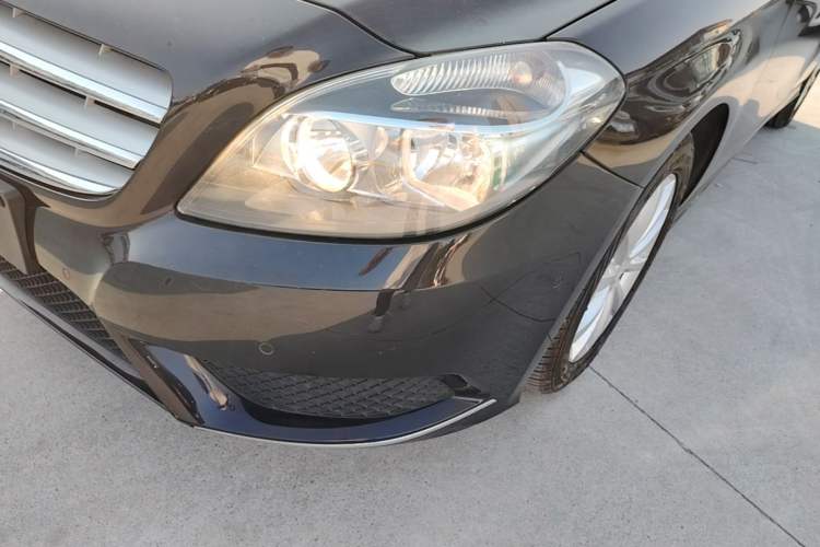 Used Mercedes-Benz B-Class 2012 B 180 Left Front Headlight