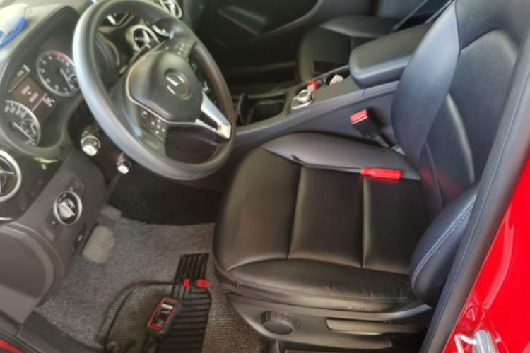 Used Mercedes-Benz B-Class 2012 B 180 Left Front Seat