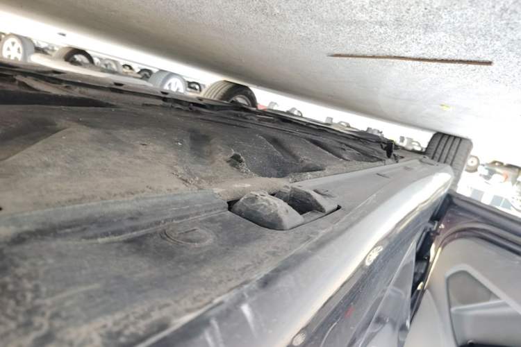 Used Mercedes-Benz B-Class 2012 B 180 Left Side Sill