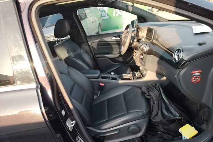 Used Mercedes-Benz B-Class 2012 B 180 Right Front Seat